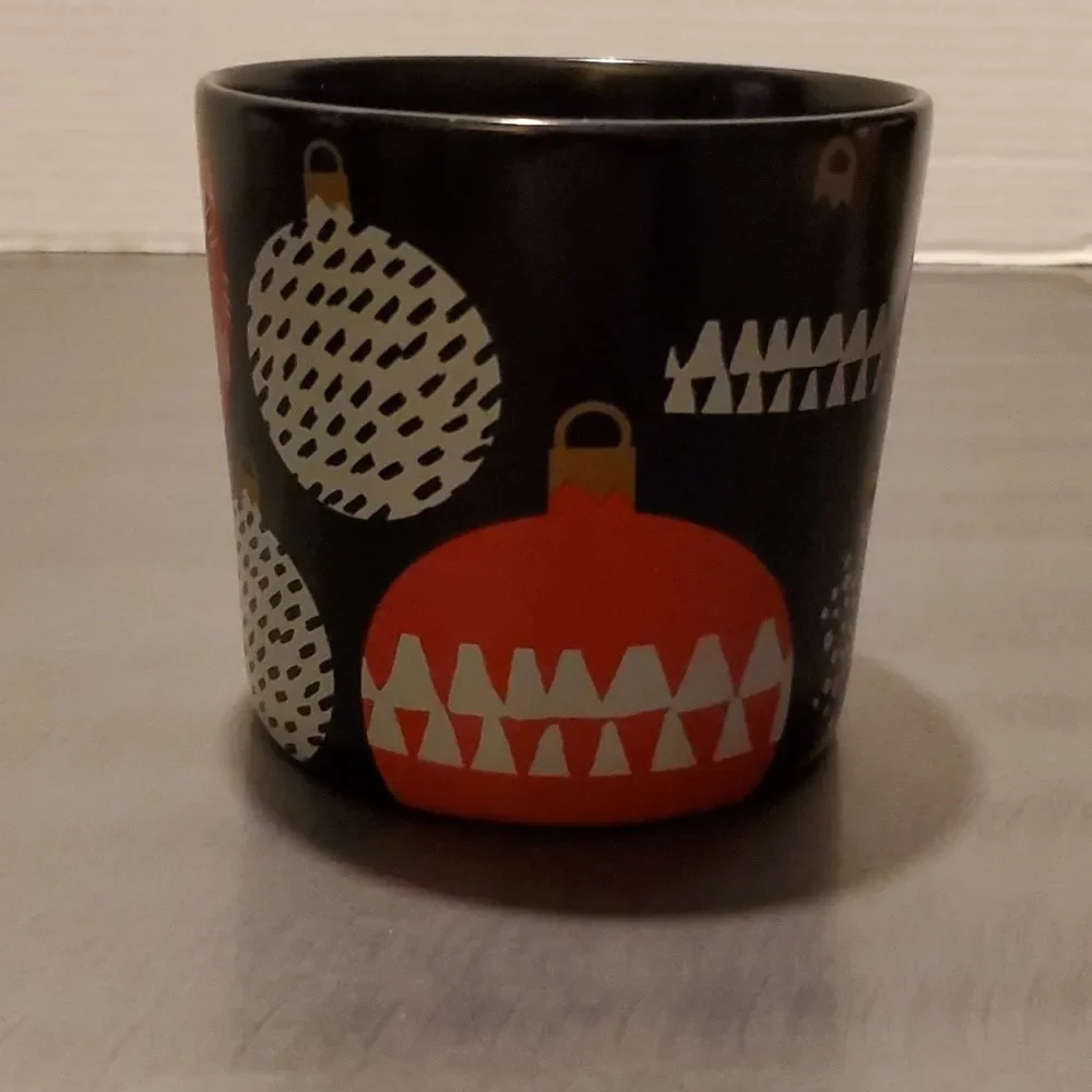 Starbucks 2016 Holiday Ornament Print Coffee Mug Black 14 oz